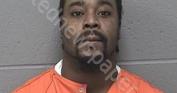 DAVIS, MARIO MARQUETTE | 2018-12-12 08:37:00 Crawford County, Kansas Booking