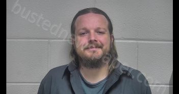CLAY WILLIAM ROBERTS | 2018-12-13 13:57:00 Oldham County, Kentucky Booking