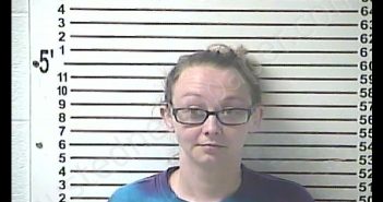 KAYLA BROOKS MAKARIS | 2019-01-22 09:32:00 Hardin County, Kentucky Booking