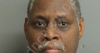 BROADENAX, JOHNNY LEE | 2019-01-24 20:37:00 Jefferson County, Alabama Booking