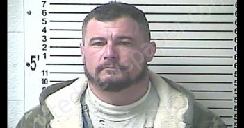 TRINITY JACKSON HOLBERT | 2019-01-25 20:47:00 Hardin County, Kentucky Booking