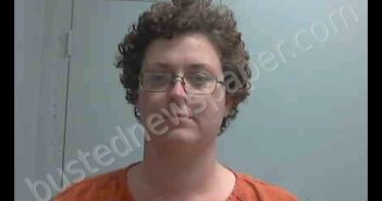 ASHLEY NICOLE KEY | 2019-02-19 14:10:00 Daviess Dekalb, Missouri Booking