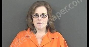 HUFFMAN, AMY MICHELLE | 2019-03-05 21:56:00 Roanoke County, Virginia Booking