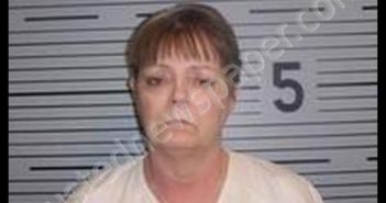 VALERIE LYNNE COATS | 2019-04-04 12:27:00 Jackson County, Alabama Booking