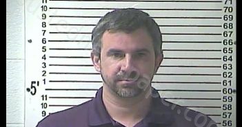 JEREMY MICHAEL ARNOLD | 2019-04-09 16:36:00 Hardin County, Kentucky Booking