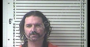 CLIFTON ROBERT NICHOLS | 2019-04-09 01:47:00 Hardin County, Kentucky Booking