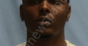 HAYES,DAVONTE EUGENE | 2019-04-13 04:38:00 Pulaski County, Arkansas Booking