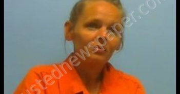 KIMBERLY RENE STRAUSER | 2019-04-17 02:38:00 Johnson County, Arkansas Booking