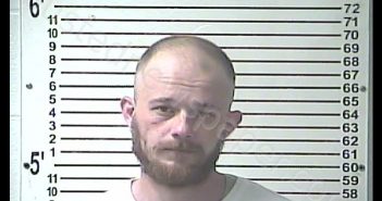 <B>TRAVIS</B> <B>SCOTT</B> <B>DEVERS</B> #, Hardin County, Kentucky - 2019-04-30 18:46:00