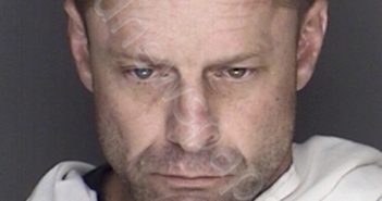 CARRINGTON, MICHAEL DEAN | 2019-05-04 14:44:00 Ellis County, Texas Booking