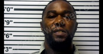 DOMINIQUE ROBERTS | 2019-05-28 10:01:00 Jones County, Mississippi Booking