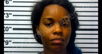 TAQUELLA LASHAY MCGILL | 2019-05-28 10:23:00 Jones County, Mississippi Booking