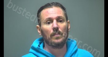 CHRISTOPHER KEITH BRACKETT | 2019-06-03 21:59:00 Isabella County, Michigan Booking