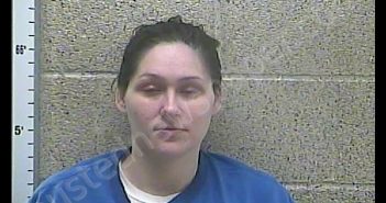 CASSIE SLADE | 2019-06-04 20:17:00 Henderson County, Kentucky Booking