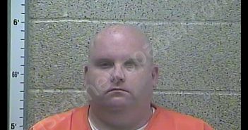 BENJAMIN RAY LARUE | 2019-06-08 00:04:00 Henderson County, Kentucky Booking