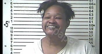 SHIKIA KENYETTA SHANKS | 2019-06-25 16:12:00 Hardin County, Kentucky Booking