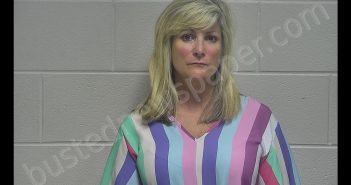 SUZANNE MARIE COLEMAN | 2019-08-11 22:38:00 Oldham County, Kentucky Booking