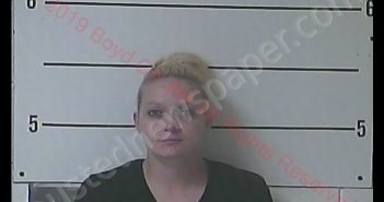 CHADRA R MOBLEY-MANNAS | 2019-10-26 16:36:00 Boyd County, Kentucky Booking