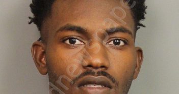 WHITT, DEARIUS MONTEZ BERNARD | 2019-10-29 13:27:00 Jefferson County, Alabama Booking