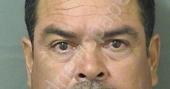 ARMENDARIZ, FRANCISCO R | 2019-11-09 14:43:00 Palm Beach County, Florida Booking