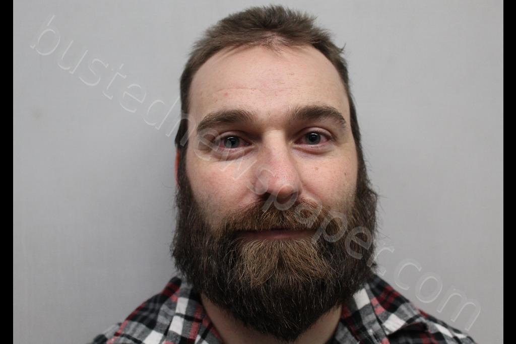 DAVIS, CODY J #, Darke County, Ohio - 2019-11-17 03:55:00