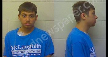 THOMAS DAMON LEE | 2019-12-18 23:51:00 Craven County, North Carolina Booking