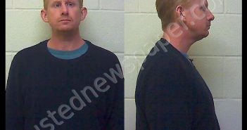 LEEK DUSTIN BLAKE | 2020-01-17 11:45:15 Craven County, North Carolina Booking