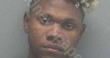 <B>PETTIFORD</B>, <B>ISAIAH</B> <B>DERRICK</B> #, Lee County, Florida - 2020-01-26 05:04:00
