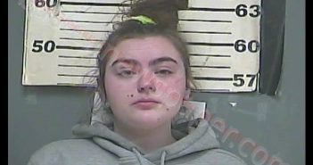 <B>AMANDA</B> GRACE <B>RILEY</B> #, Greenup County, Kentucky - 2020-01-27 01:41:00