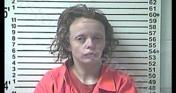 SONYA MARIE CARDER | 2020-01-30 14:12:00 Hardin County, Kentucky Booking