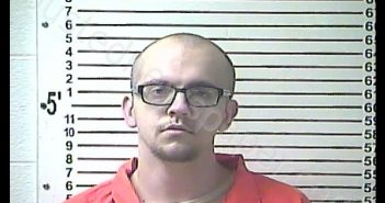 TRAVIS AUSTIN PUCKETT | 2020-01-30 13:28:00 Hardin County, Kentucky Booking