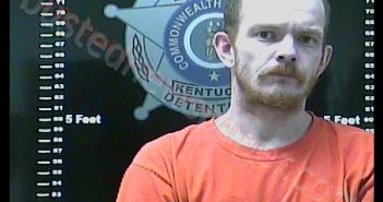 DUSTIN W. MOORE | 2020-02-10 20:15:00 Clark County, Kentucky Booking