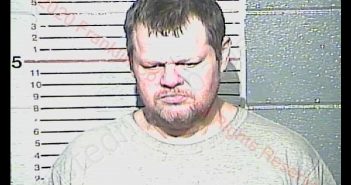 CARL EDWARD JR. WOODRUM | 2020-03-29 22:24:00 Franklin County, Kentucky Booking
