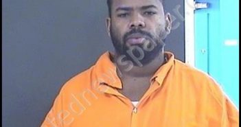 DAVIS, MELVIN DOUGLAS JUNIOR | 2020-04-04 03:37:00 Roanoke County, Virginia Booking