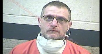 <B>PERRY</B> <B>MICHAEL</B> <B>SCROGGINS</B> #, Breckinridge County, Kentucky - 2020-04-27 21:55:00