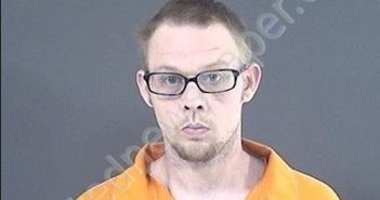 ROBERTS, JOSHUA PAUL | 2020-04-29 09:00:00 Roanoke County, Virginia Booking