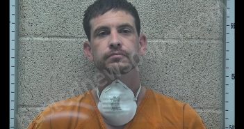 <B>BENJAMIN</B> <B>EVERETT</B> <B>ROSS</B> #, Henderson County, Kentucky - 2020-04-30 21:58:00