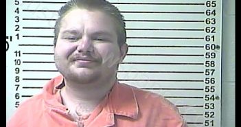 CLAYTON LEE HIGDON | 2020-05-03 17:38:00 Hardin County, Kentucky Booking