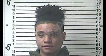 TAVIAS ZAQUAN WASHINGTON | 2020-05-06 18:04:00 Hardin County, Kentucky Booking