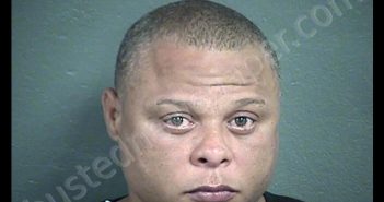 ROBERTS, ANTHONY LARON SR | 2020-05-30 06:00:00 Wyandotte County, Kansas Booking