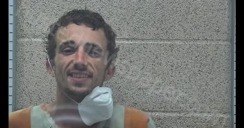 CODY VAUN HOLDERFIELD | 2020-06-12 03:25:00 Henderson County, Kentucky Booking