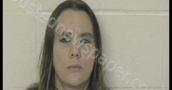 KARTINA DAVIS | 2020-06-19 12:40:00 Scott County, Indiana Booking