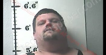 <B>DUSTIN</B> <B>T</B> <B>FLANNERY</B> #, Lincoln County, Kentucky - 2020-06-30 00:49:00