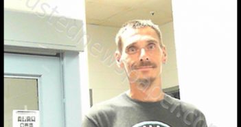 <B>DAVIS</B>, <B>JOSEPH</B> #, <b>Wayne</b> County, West Virginia, Wayne County, West Virginia - 2020-08-18 21:20:00