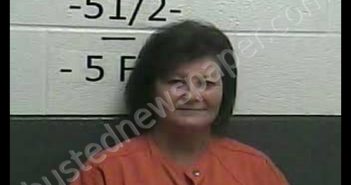 TAMMY S CHAPMAN | 2020-09-04 23:55:00 Whitley County, Kentucky Booking