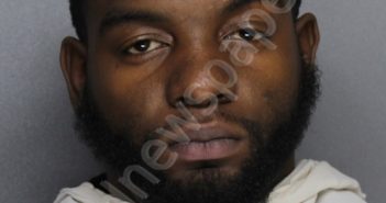 DIXON, JAMARYM DEWAYNE | 2020-10-11 14:45:00 Ellis County, Texas Booking