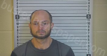 ADAMS, RYAN C. | 2020-11-19 15:00:00 Taylor County, Kentucky Booking