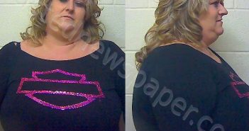 PITZER AMANDA KAYE | 2020-12-05 23:23:00 Craven County, North Carolina Booking