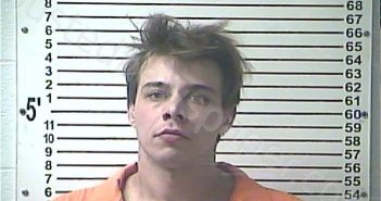 GALYAN, DUSTIN KYLE | 2020-12-26 17:34:00 Hardin County, Kentucky Booking