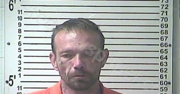 NEWKIRK, DERRICK WAYNE | 2020-12-27 07:10:00 Hardin County, Kentucky Booking